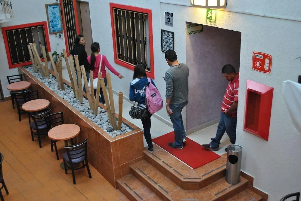 Capital O Hotel Valencia Puebla