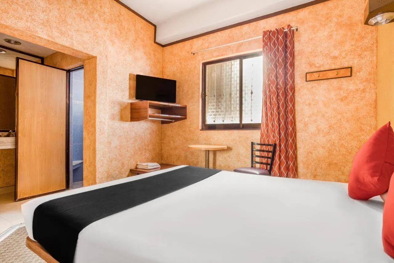 Capital O Hotel Valencia Puebla