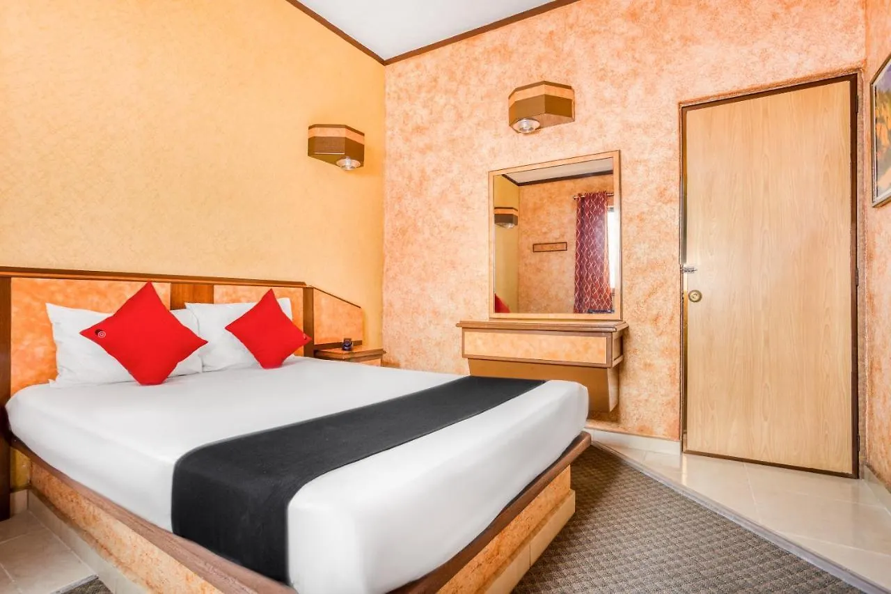 Capital O Hotel Valencia Puebla